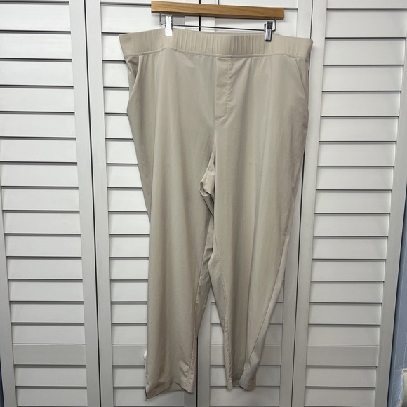 Athleta Brooklyn Ankle Pants Active Travel Commute Athleisure Size 22 Beige - Picture 1 of 8